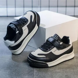 أحذية رياضية للأطفال خفيفة الوزن ومستديرة . Kids' Lightweight Round Toe Comfortable