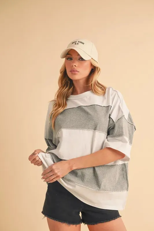 Aemi Co Color Block Round Neck Short Sleeve T-Shirt in White Gray
