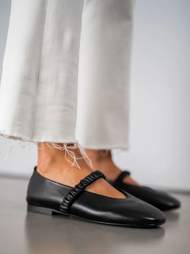 Blair black leather