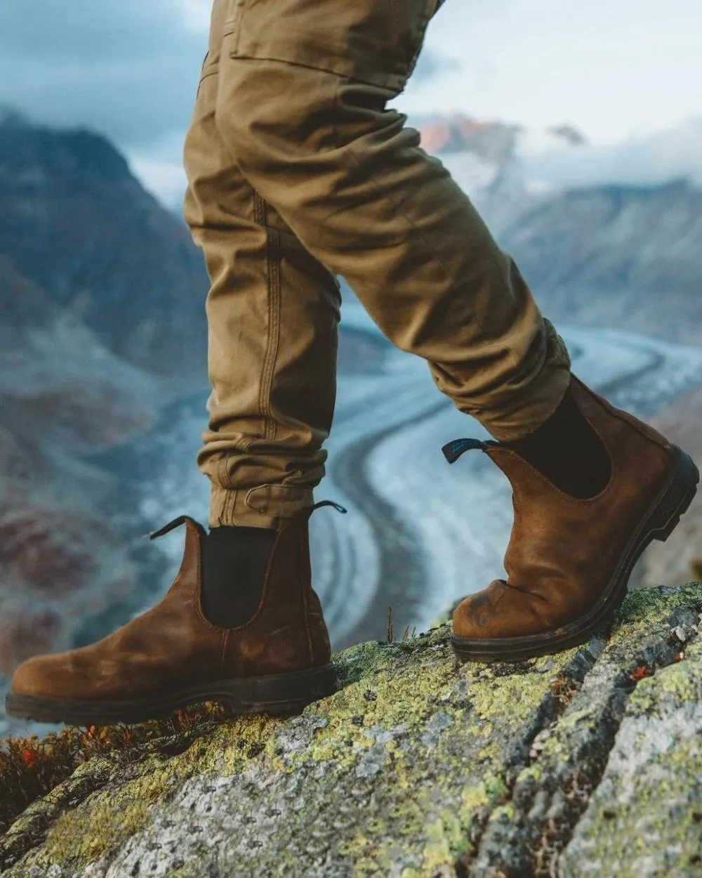 Blundstone 1477 Antique Brown Waterproof Chelsea Boots