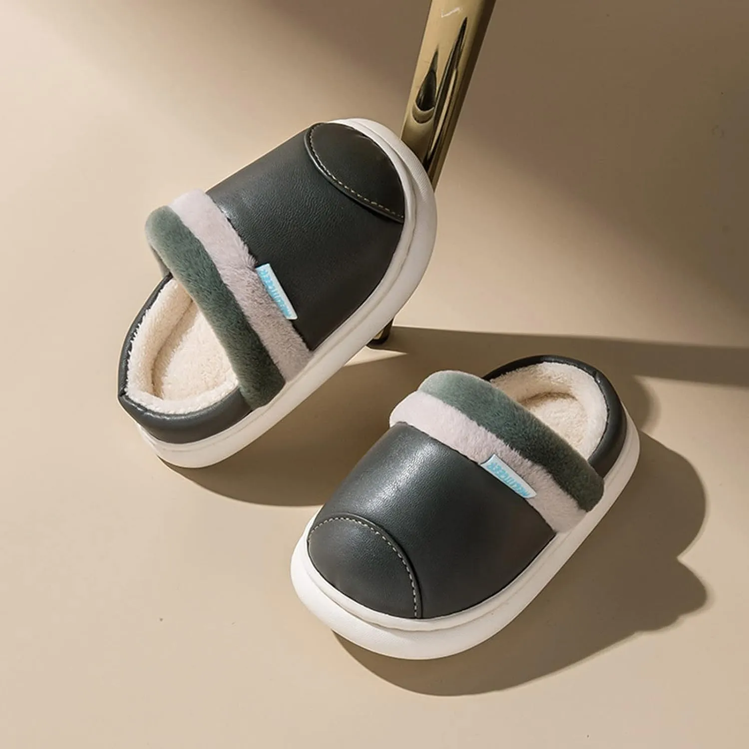 Fashion Cute Autumn and Winter Boys and Girls Slippers Flat Bottom Round Toe Soft Warm and Comfortable Solid with 6