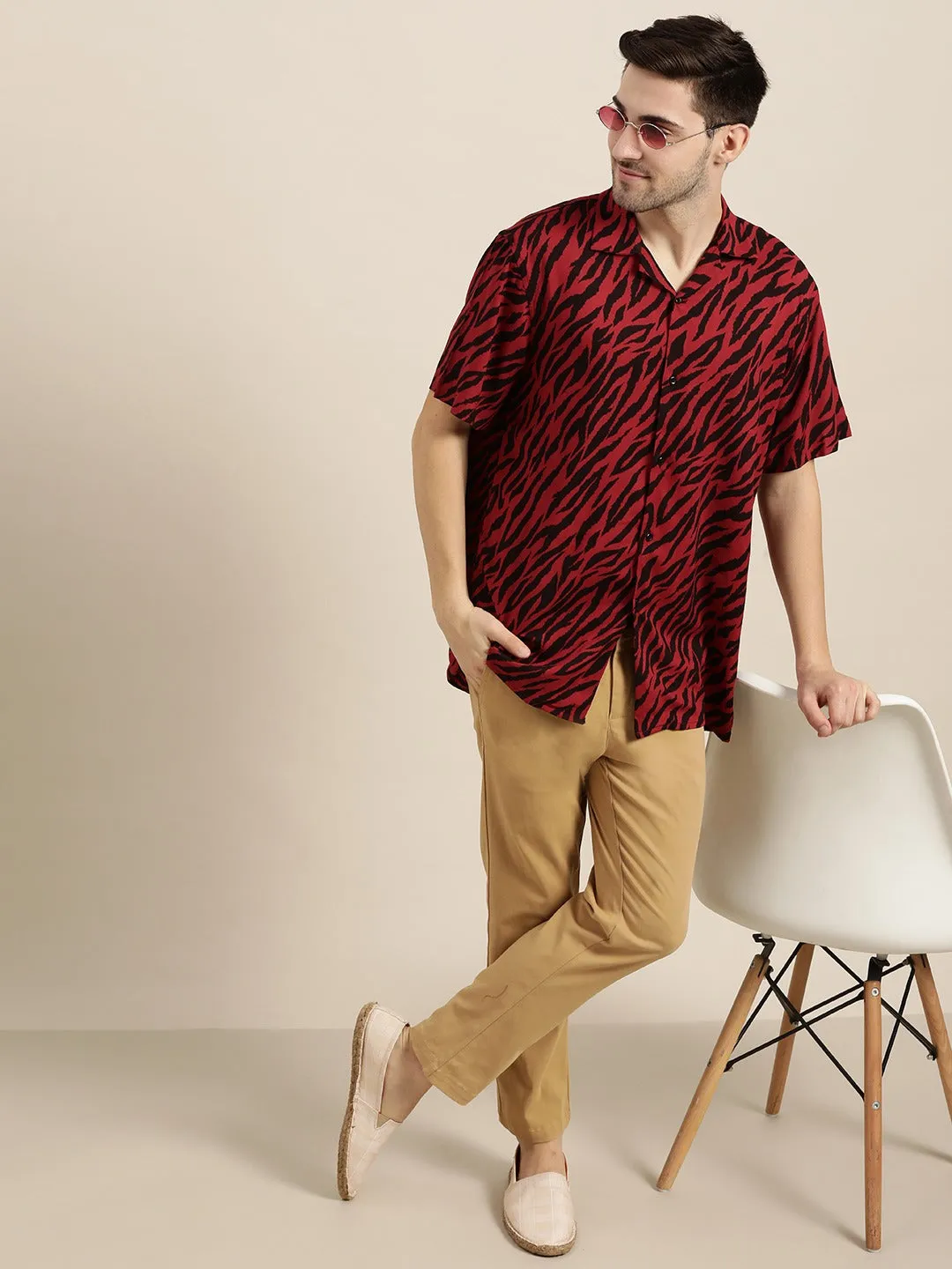 Men Black & Red Printed Viscose Rayon Relaxed Fit Casual Resort Shirt