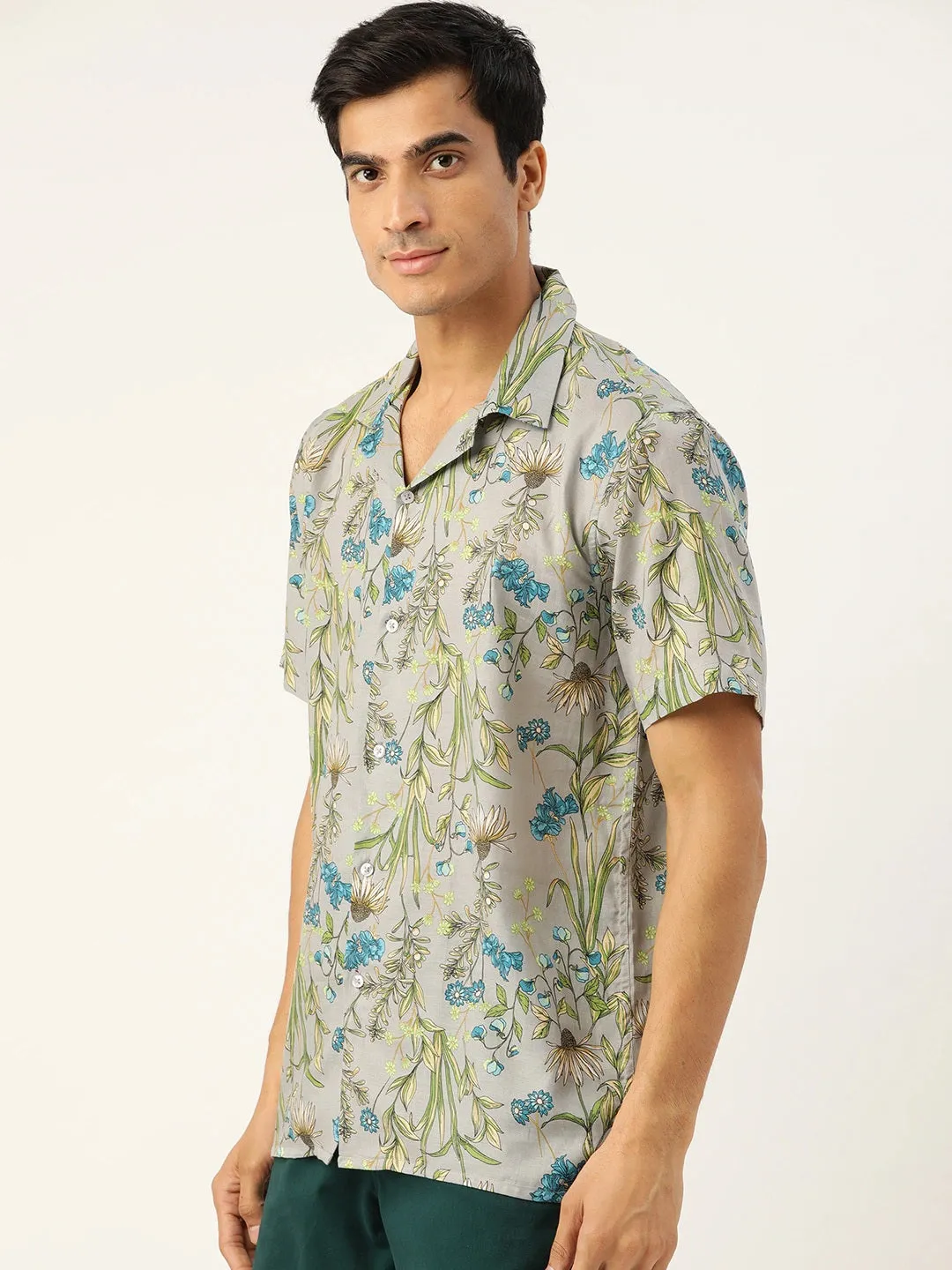 Men Grey Printed Viscose Rayon Relaxed Fit Casual Resort Shirt
