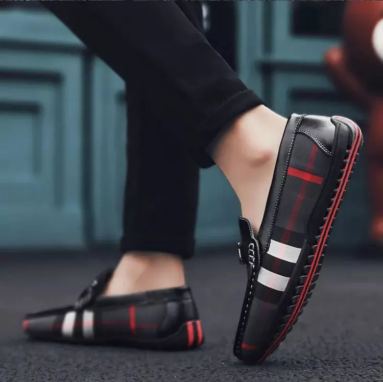 s Men's Black Loafers in Vegan Leather for All Seasons
